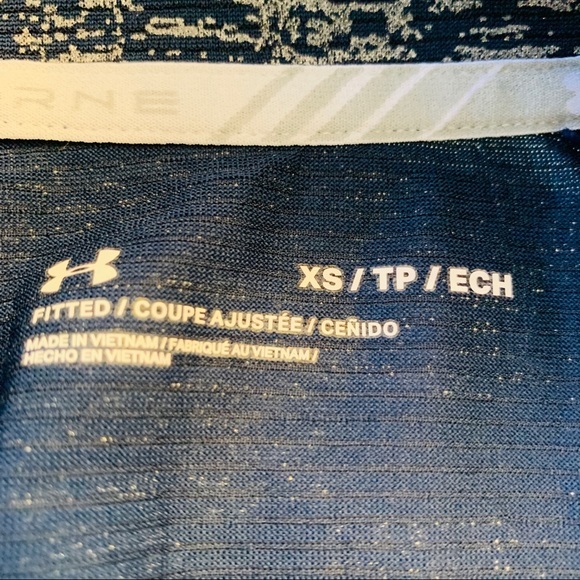 Under Armour Blue Patterned Long Sleeve 1/4 Zip Top - Picture 2 of 6